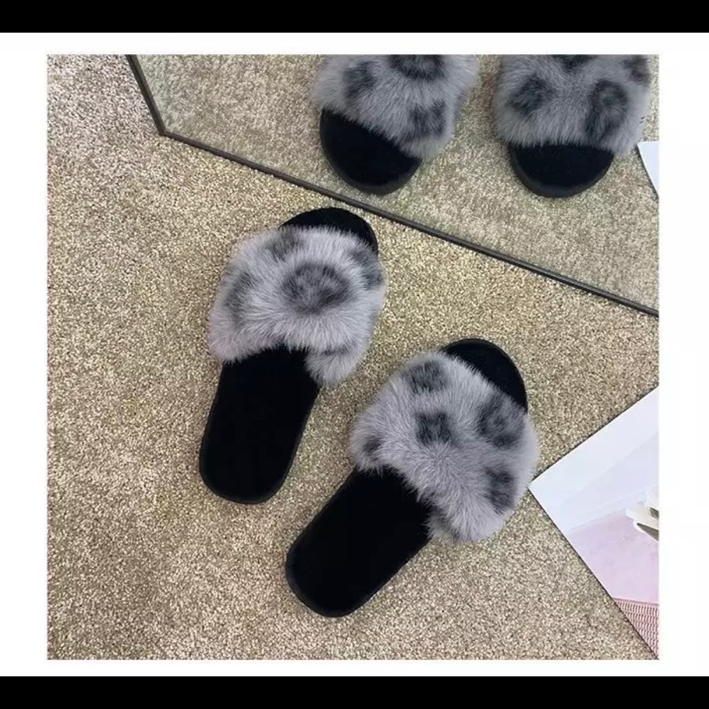 Fuzzy slide - Picture 3 of 4